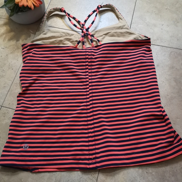 Lululemon Shirt - Picture 9 of 16